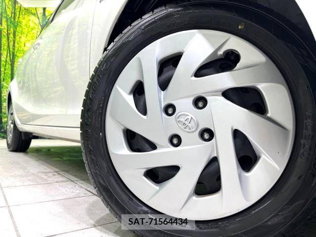 Toyota AQUA 2018-02 291811-12