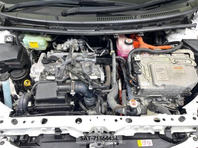 Toyota AQUA 2018-02 291811-17