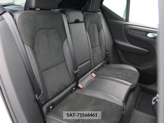 Volvo XC40 2022-06 288775-13