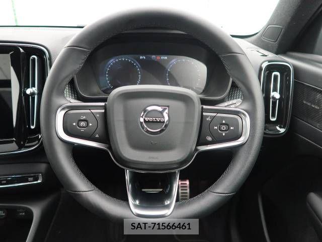 Volvo XC40 2022-06 288775-11