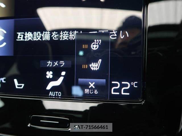 Volvo XC40 2022-06 288775-8
