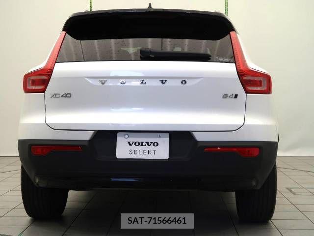 Volvo XC40 2022-06 288775-19