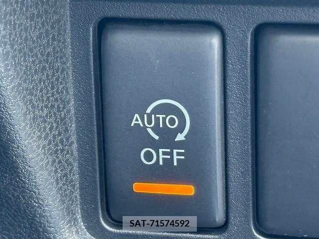 Nissan JUKE 2014-08 320504-10