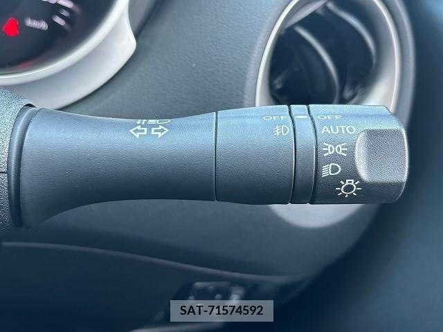 Nissan JUKE 2014-08 320504-8