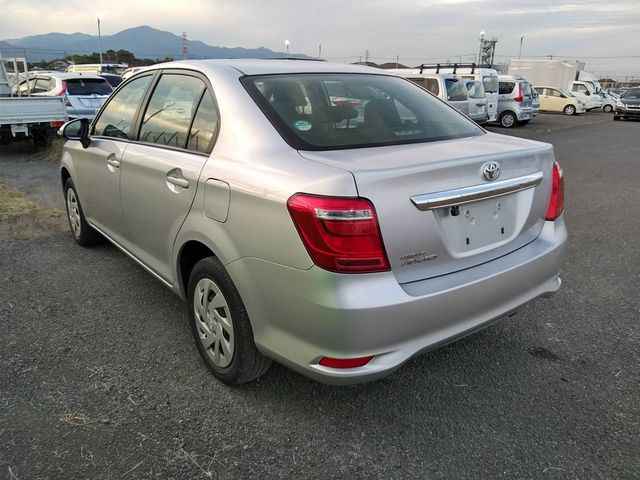 Toyota COROLLA AXIO 2018-04 190503-2
