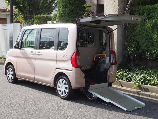Daihatsu TANTO 2016-08 23865-0
