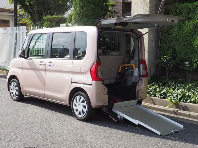 Daihatsu TANTO 2016-08 23865-12