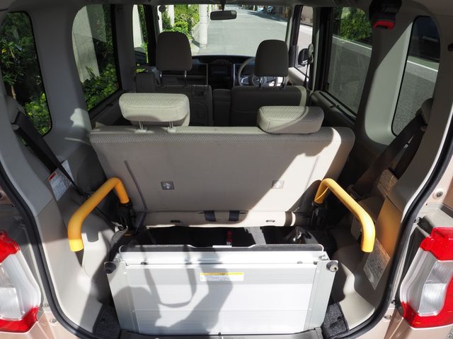 Daihatsu TANTO 2016-08 23865-8