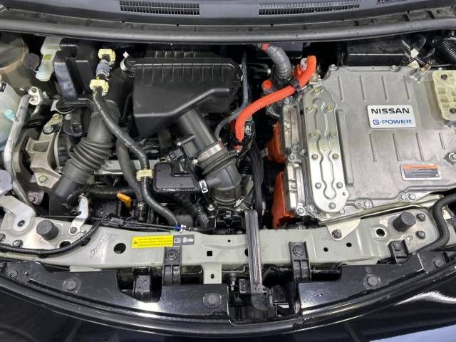 Nissan NOTE 2017-05 28428-18