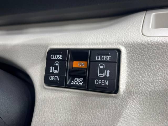 Toyota SIENTA 2016-05 182759-4