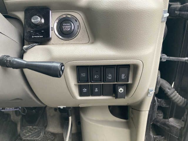 Nissan CLIPPER RIO 2017-06 3123-4
