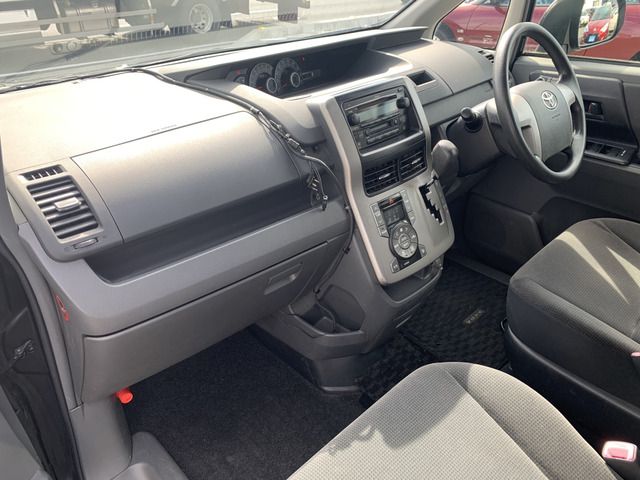 Toyota VOXY 2010-03 5114-15