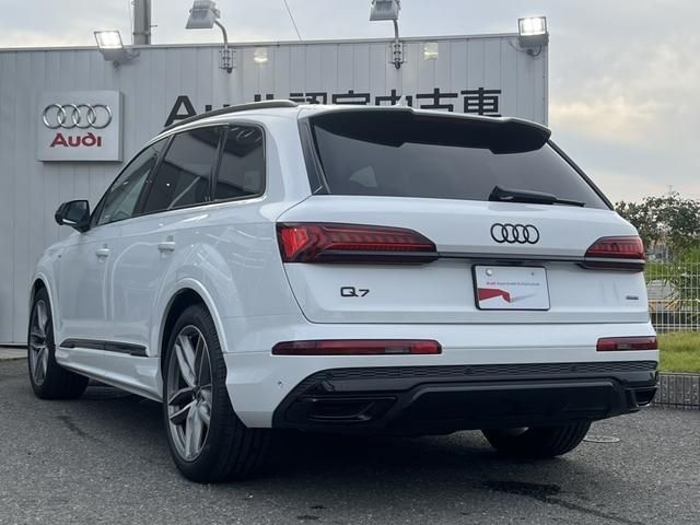 Audi Q7 2022-11 26671-5