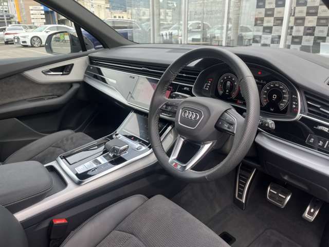 Audi Q7 2022-11 26671-7