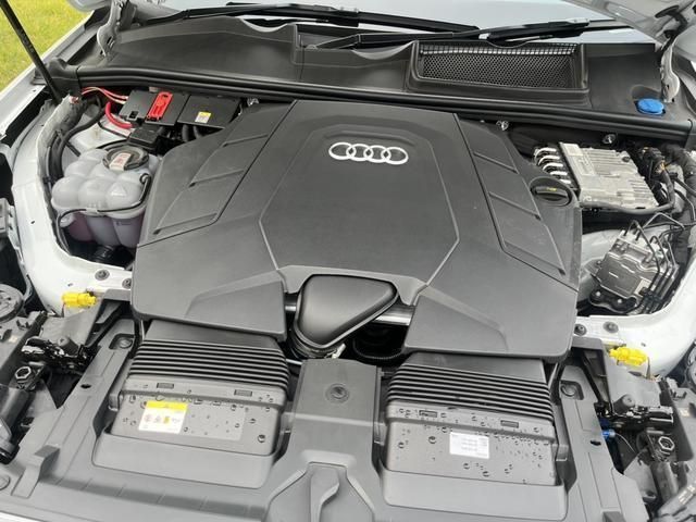 Audi Q7 2022-11 26671-19