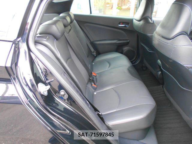 Toyota PRIUS PHV 2019-05 210277-11