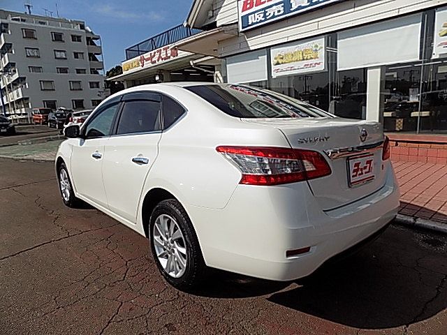 Nissan Sylphy 2013-02 18856-8