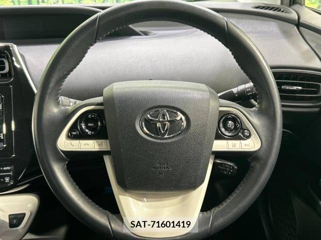 Toyota PRIUS 2016-08 240490-11