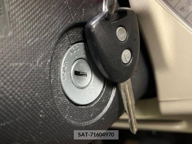 Daihatsu MOVE 2013-04 253973-5