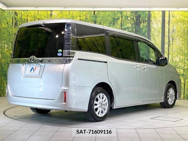 Toyota VOXY 2018-05 288953-18