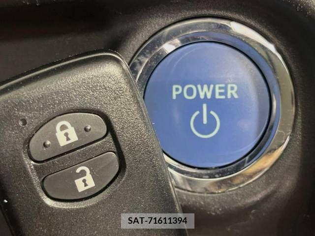 Toyota AQUA 2017-05 208928-6