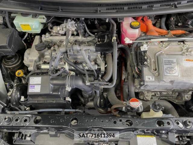Toyota AQUA 2017-05 208928-18