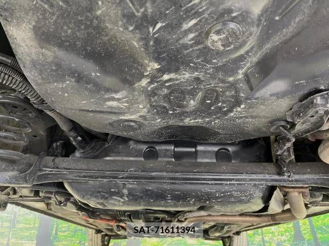 Toyota AQUA 2017-05 208928-19