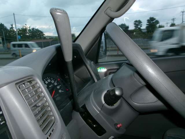 Nissan CARAVAN VAN 2005-08 9936-9