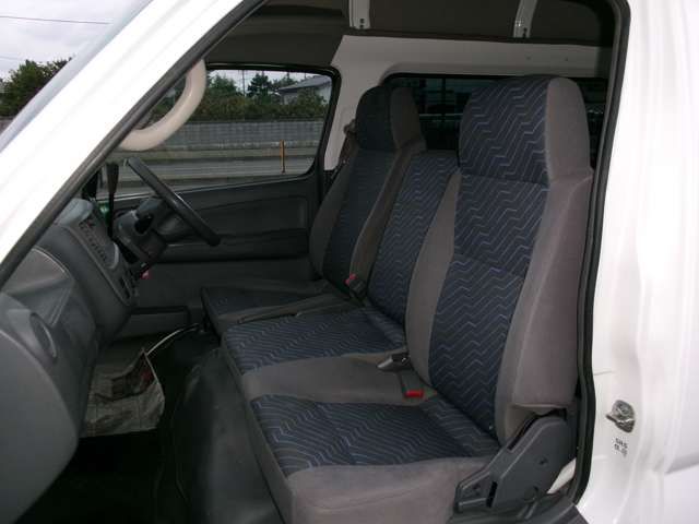 Nissan CARAVAN VAN 2005-08 9936-11