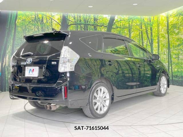 Toyota PRIUS ALPHA 2012-01 283481-17
