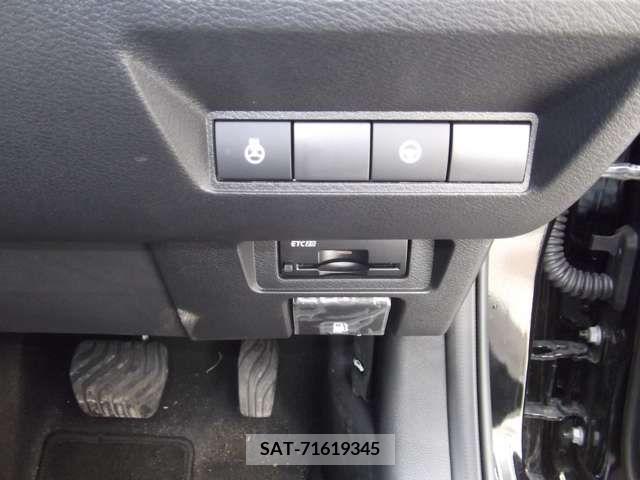 Nissan AURA 2023-09 395811-8