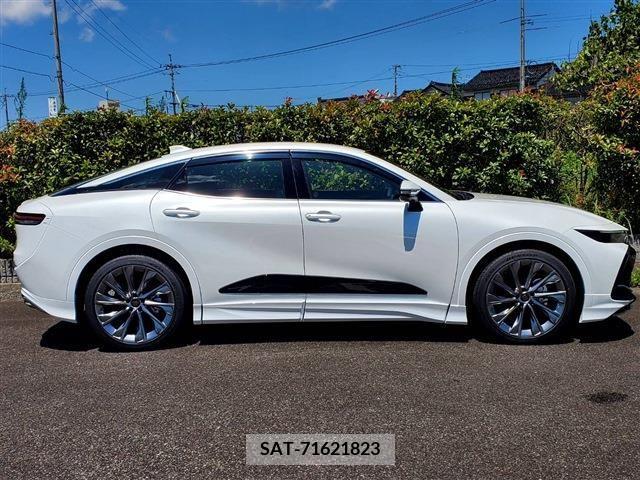 Toyota CROWN 2023-06 200691-2