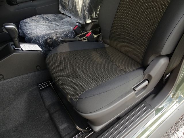 Suzuki JIMNY SIERRA 2023-10 189344-18
