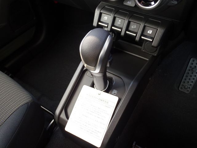 Suzuki JIMNY SIERRA 2023-10 189344-25