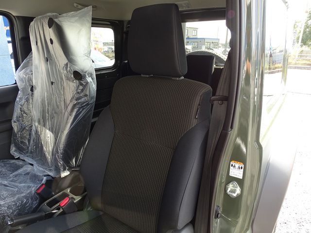 Suzuki JIMNY SIERRA 2023-10 189344-17