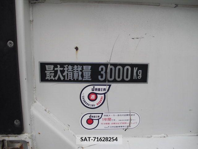 Isuzu ELF TRUCK 2017-11 268179-11