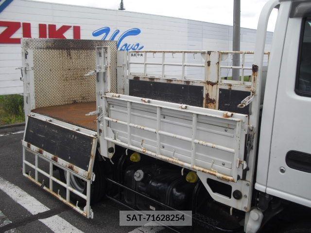 Isuzu ELF TRUCK 2017-11 268179-8