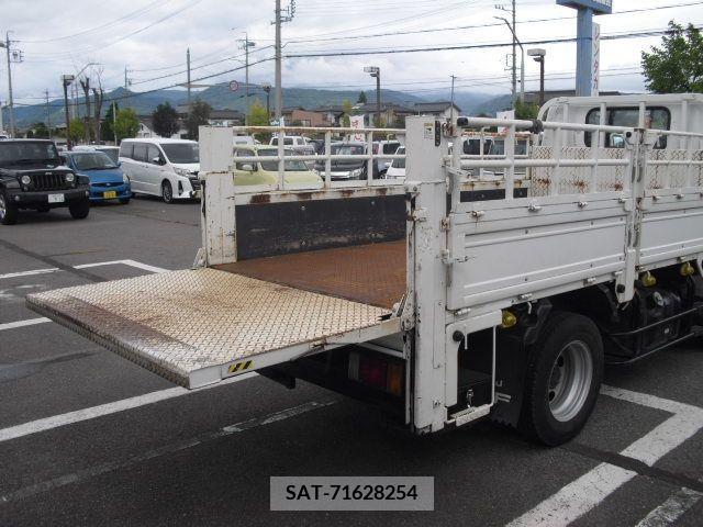 Isuzu ELF TRUCK 2017-11 268179-5
