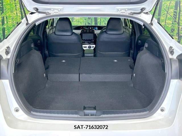Toyota PRIUS 2017-09 218823-10