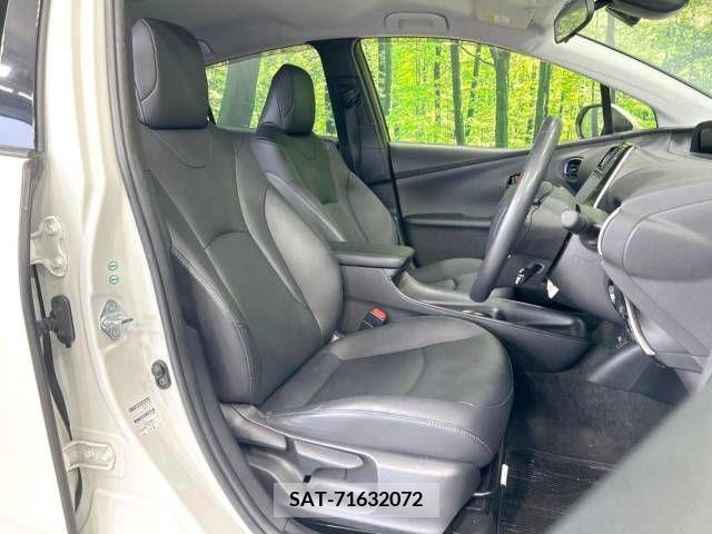Toyota PRIUS 2017-09 218823-8