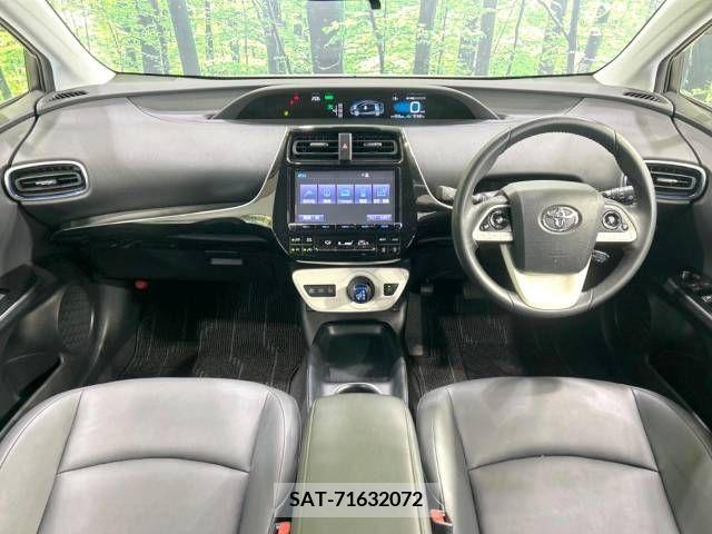 Toyota PRIUS 2017-09 218823-1