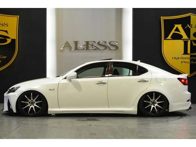 Lexus IS 2005-11 6613-4
