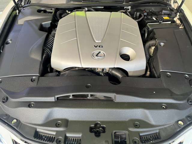 Lexus IS 2005-11 6613-14