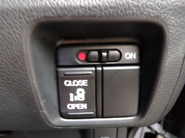Honda N BOX CUSTOM 2015-07 18597-15