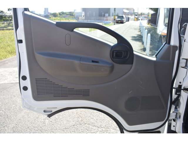 Nissan ATLAS 2007-09 18323-6