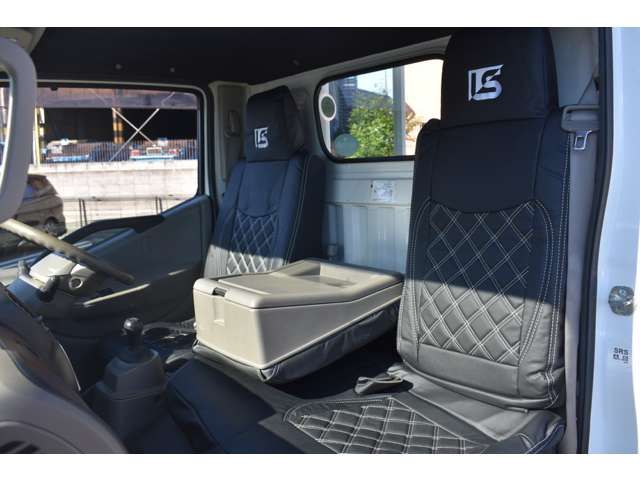 Nissan ATLAS 2007-09 18323-11