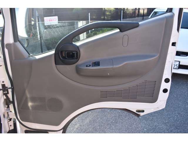 Nissan ATLAS 2007-09 18323-4