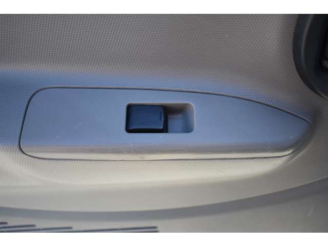 Nissan ATLAS 2007-09 18323-7