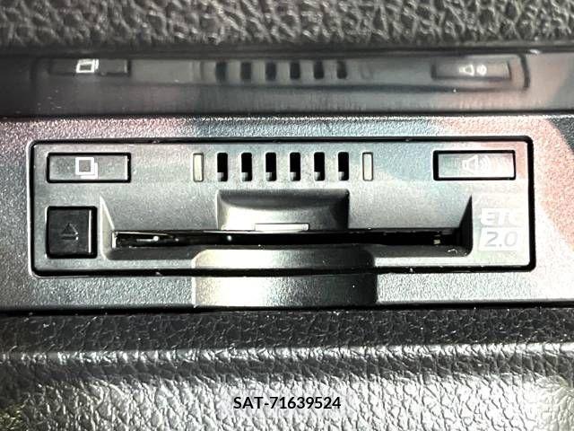 Toyota VOXY 2018-09 321597-6