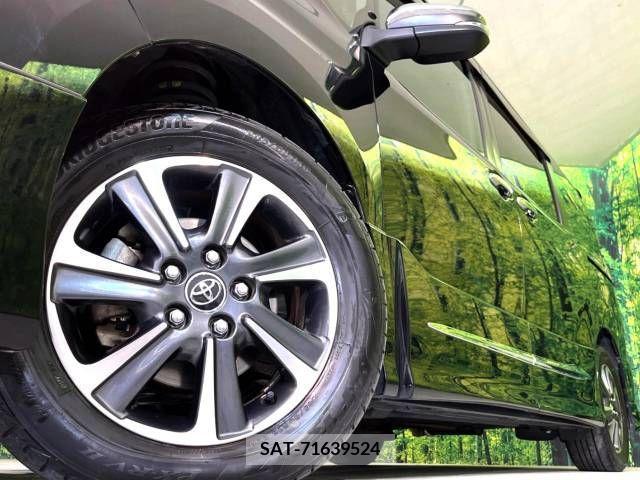 Toyota VOXY 2018-09 321597-13